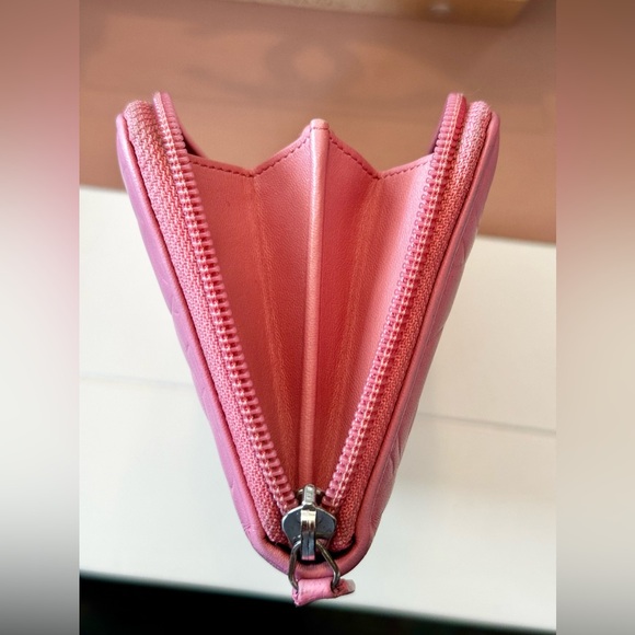 Pink Chanel Camellia Flower Zippy Wallet - Picture 12 of 16